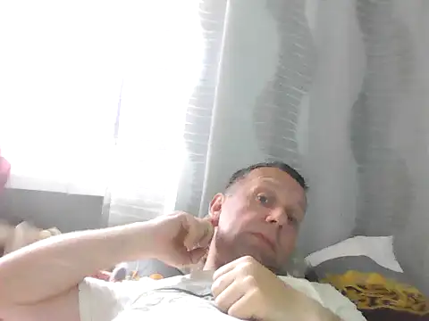 RafalekRozmarynowski81 online show from 06-15-26, 03:23