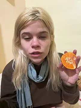 lolitacoreee online show from 07-02-26, 03:23