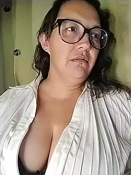  Saraqueen-- online show from 06-25-26, 05:12