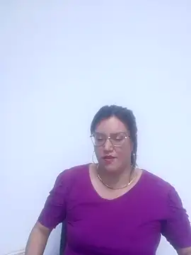 Snapshot of Sallydickinson chatting on 07-14-26, 04:24 Sallydickinson online show from 07-14-26, 04:24