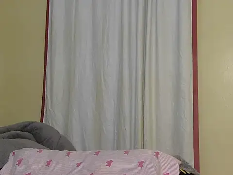 Snapshot of kittypiee chatting on 07-24-26, 11:56 kittypiee online show from 07-24-26, 11:56