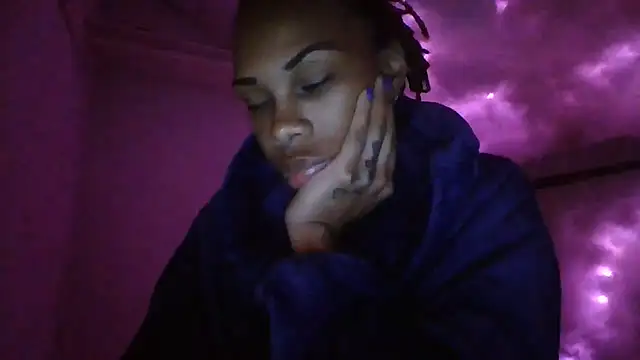 Opal Rainbow online show from 11-19-25, 04:01