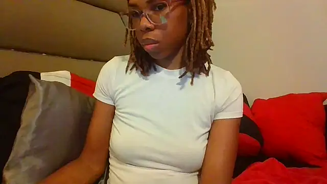 Opal Rainbow online show from 11-21-25, 06:01