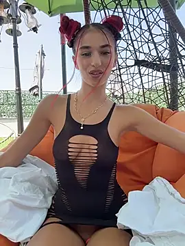 VixenRosse online show from 07-17-26, 09:06