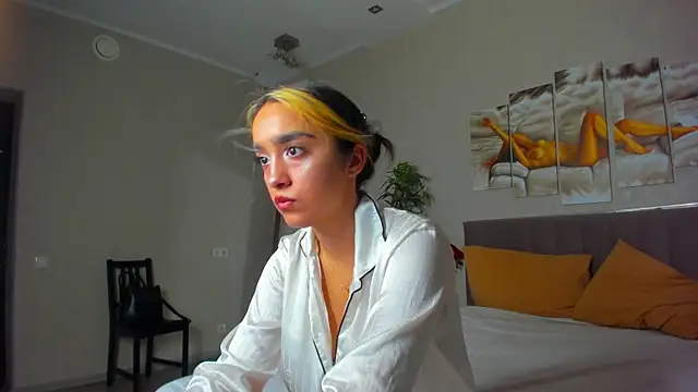 Barbara Rogerss online show from 06-23-26, 01:03