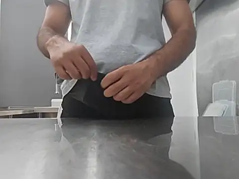 brownskinbull1 online show from 07-11-26, 12:27