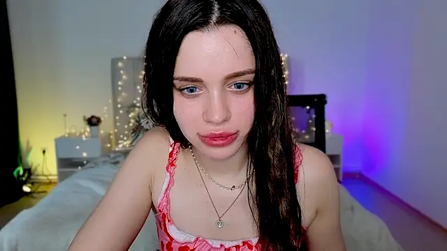 Little cuti1e online show from 06-30-26, 10:26