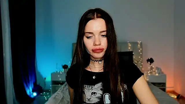Little cuti1e online show from 07-23-26, 10:23