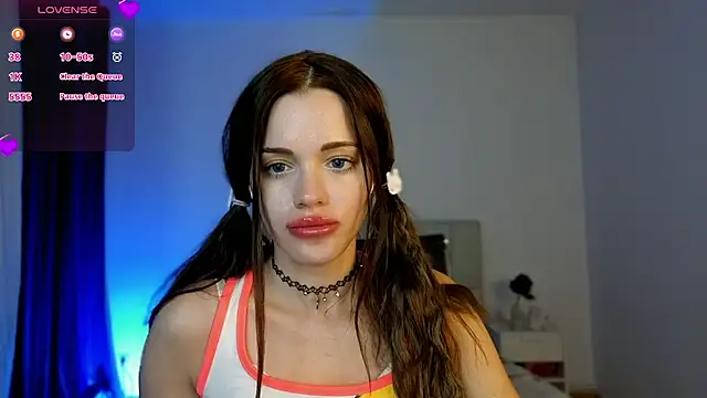 Little cuti1e online show from 07-29-26, 09:41