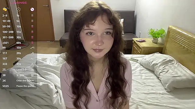 Snapshot of Ela_Wish chatting on 08-07-26, 08:37 Ela Wish online show from 08-07-26, 08:37
