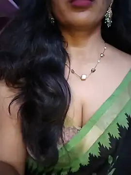 Snapshot of Telugu_angeljanu1 chatting on 08-06-26, 04:35 Telugu angeljanu1 online show from 08-06-26, 04:35
