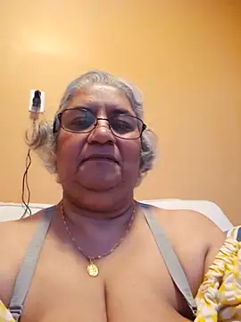 Snapshot of MistressRetribution chatting on 06-27-26, 12:38 MistressRetribution online show from 06-27-26, 12:38