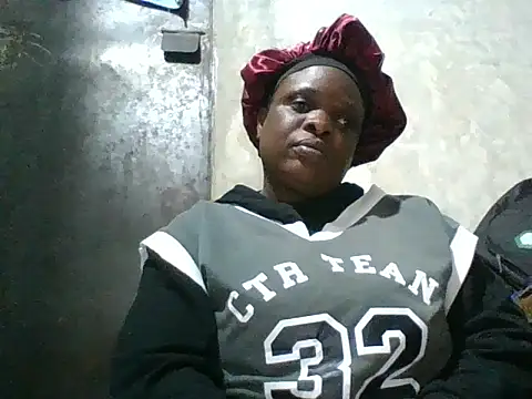 Juicy lipsy online show from 06-16-26, 08:09