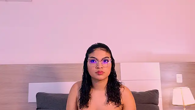 MelodyAlvarez online show from 07-10-26, 11:54