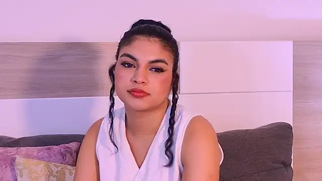 MelodyAlvarez online show from 07-28-26, 08:52