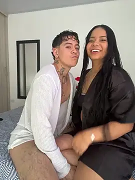 Snapshot of ColombianSexyCouple_ chatting on 06-18-26, 02:22 ColombianSexyCouple online show from 06-18-26, 02:22