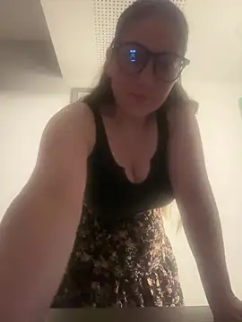 -Malina- online show from 06-23-26, 07:56