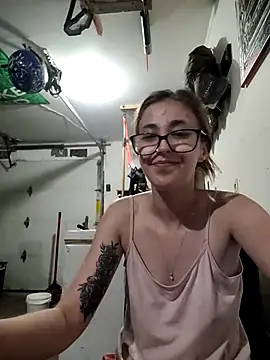 NeedyNina online show from 07-16-26, 12:29