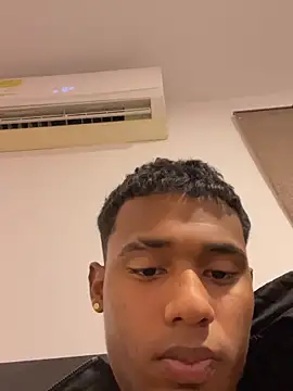 Ydiaz09 online show from 06-17-26, 12:54