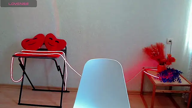 ElaraJons online show from 08-04-26, 07:35