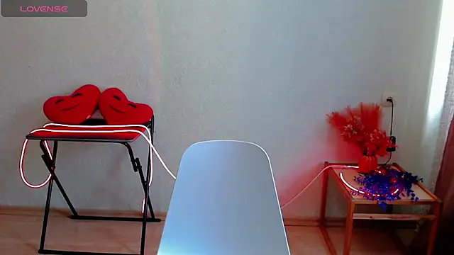 ElaraJons online show from 07-29-26, 07:07