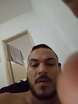 Edneishenrique online show from 06-27-26, 12:16