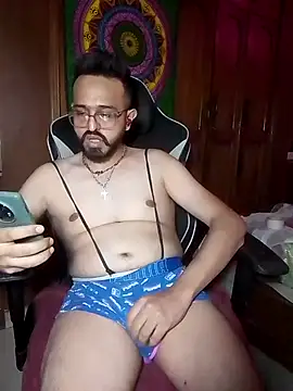 freakkydessi online show from 06-26-26, 09:42