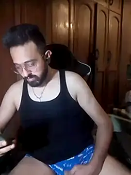 freakkydessi online show from 07-17-26, 06:21