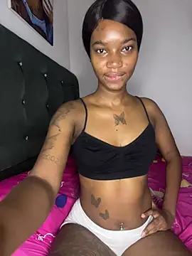 ShakiraThompss18 online show from 07-15-26, 11:06