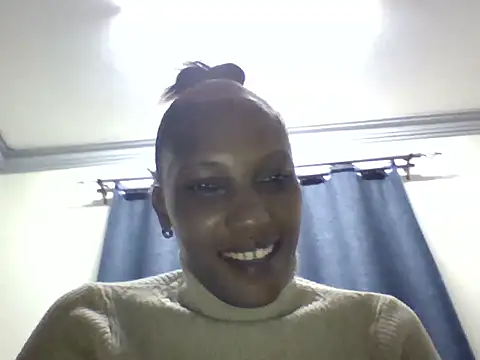 Snapshot of Lindatwiz chatting on 06-17-26, 05:56 Lindatwiz online show from 06-17-26, 05:56