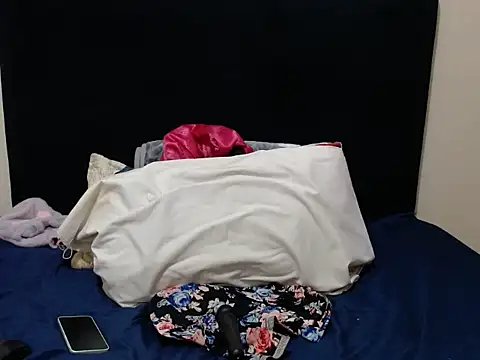 KinkyPetite18 online show from 07-11-26, 08:25