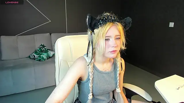 kikipeach online show from 06-28-26, 12:22