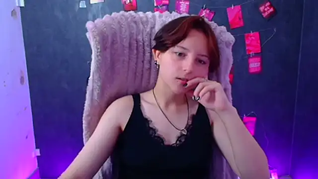Dilara Kiss  online show from 07-21-26, 11:33