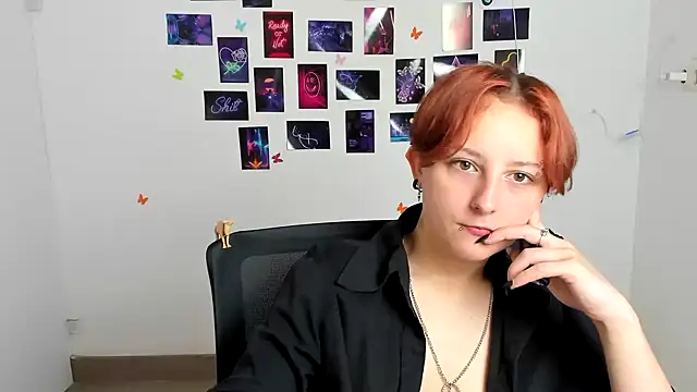 Dilara Kiss  online show from 06-28-26, 11:16