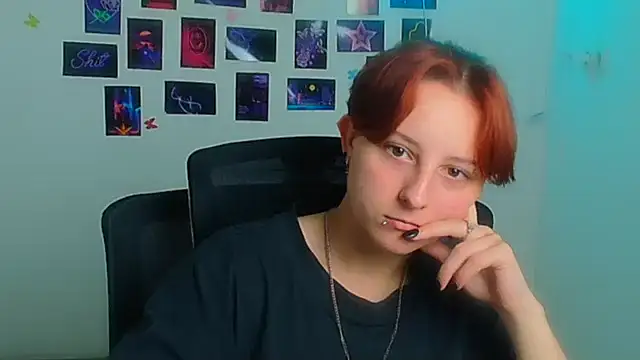 Dilara Kiss  online show from 06-17-26, 12:15