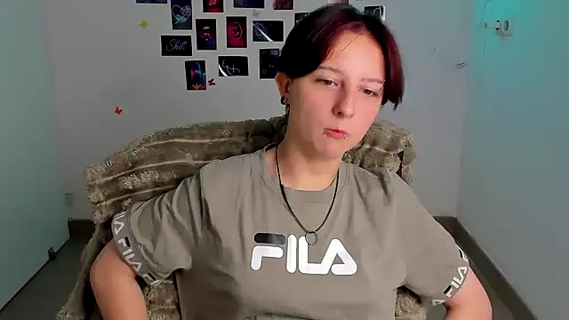 Dilara Kiss  online show from 07-17-26, 05:15