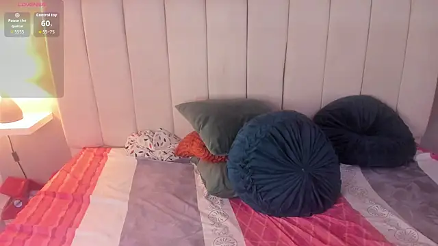 Nayla Luxe online show from 08-05-26, 11:59