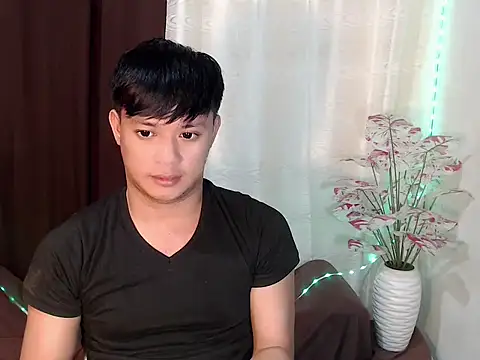 Snapshot of kingdomcum96 chatting on 07-14-26, 02:05 kingdomcum96 online show from 07-14-26, 02:05