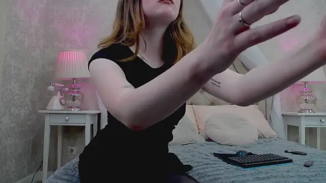 ClaireFlowers online show from 06-28-26, 01:39