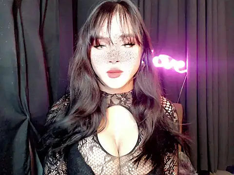 ExpensiveTiffanyxx online show from 07-16-26, 10:45