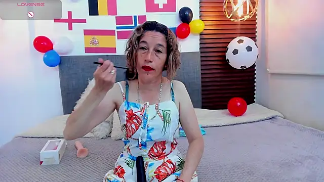 Snapshot of Margott_mature chatting on 07-11-26, 12:16 Margott mature online show from 07-11-26, 12:16