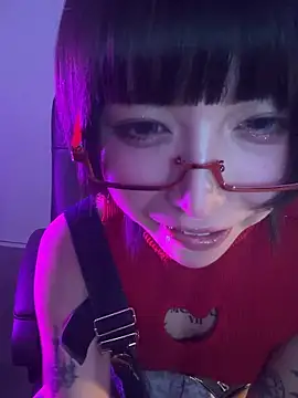 MissMelty online show from 06-20-26, 01:49