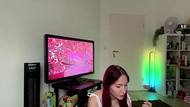 YumiMoon online show from 06-16-26, 06:30
