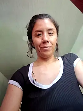 Snapshot of Rebecka11 chatting on 06-26-26, 03:18 Rebecka11 online show from 06-26-26, 03:18