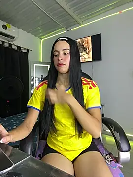 Lesly Cute  online show from 06-19-26, 04:18