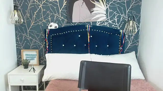 red liia tk online show from 07-17-26, 03:04