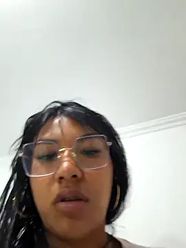 sophiagomezx online show from 07-06-26, 10:56