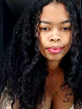 Snapshot of caroline_brunete chatting on 06-17-26, 02:38 caroline brunete online show from 06-17-26, 02:38