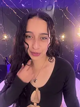 Snapshot of ZoeBlissX chatting on 06-18-26, 11:26 ZoeBlissX online show from 06-18-26, 11:26