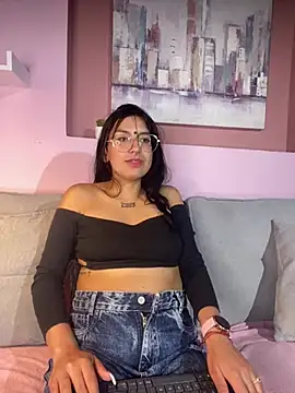 GabyLopez Pink online show from 06-27-26, 12:22